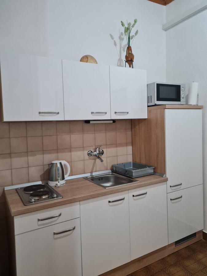Apartment Hortenzija Baška Voda Exteriör bild