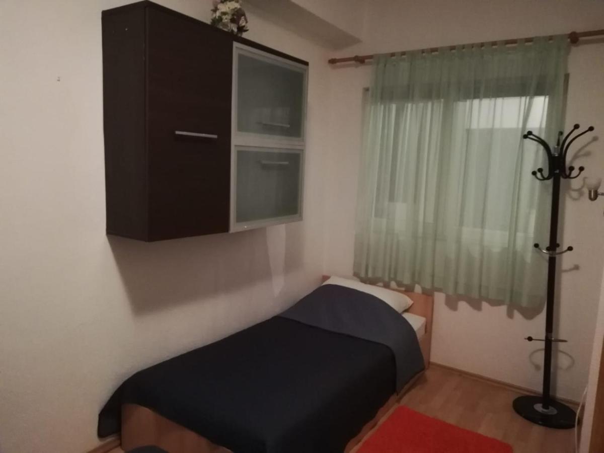 Apartment Hortenzija Baška Voda Exteriör bild