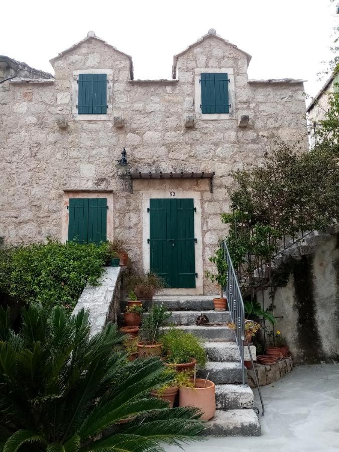 Apartment Hortenzija Baška Voda Exteriör bild